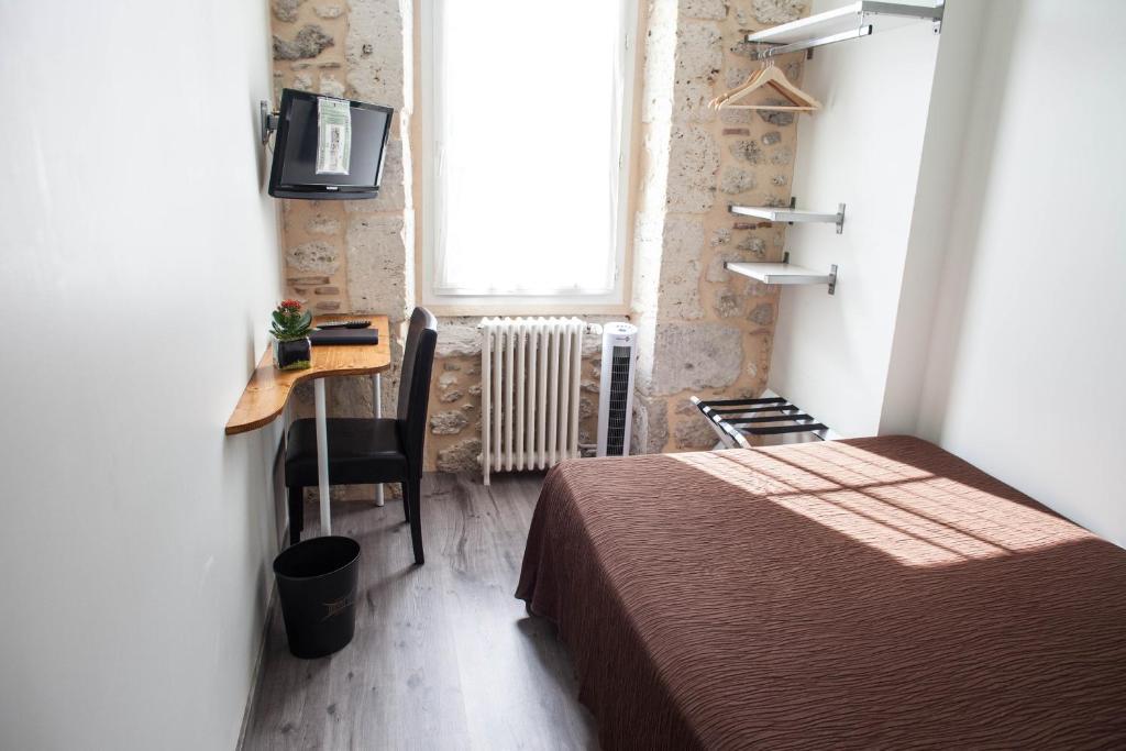 Hotel Henri IV Nérac Zimmer foto